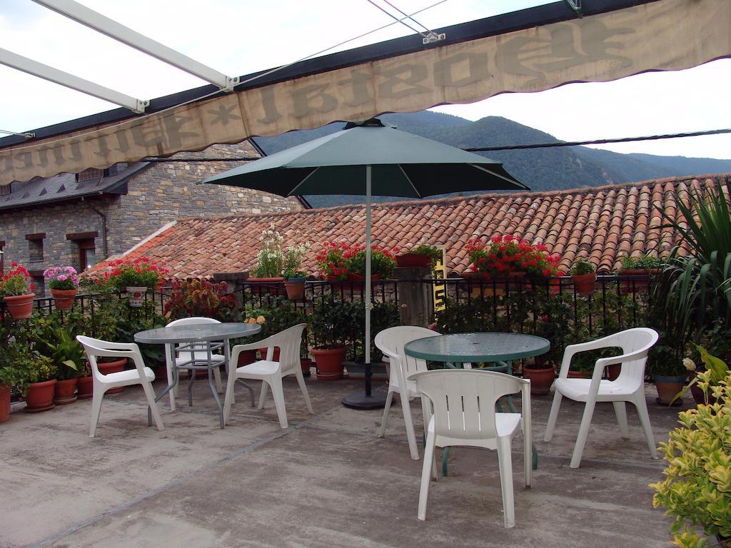 Hostal Pirineos Sarvisé Exterior foto